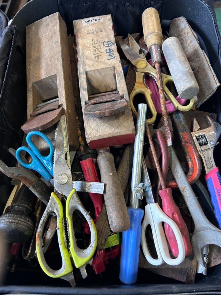 工具の寄付完全ガイド｜使わなくなった工具の寄付先と方法 - 不用品 